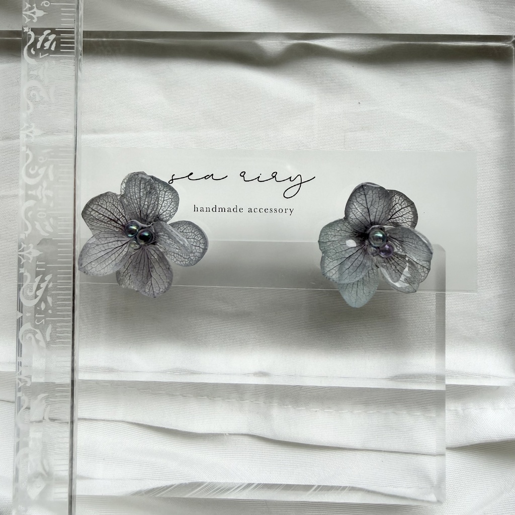no.366 再販 くすみパープルの紫陽花ピアス 本物のお花 紫陽花 サージカルステンレス ピアス