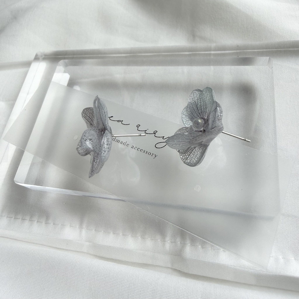 no.366 再販 くすみパープルの紫陽花ピアス 本物のお花 紫陽花 サージカルステンレス ピアス
