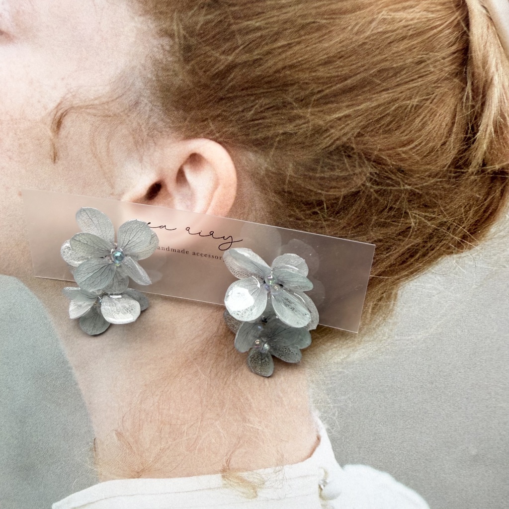 no.367 紫陽花連なるピアス 本物のお花 くすみパープル アトランティスアジサイ サージカルステンレス ピアス