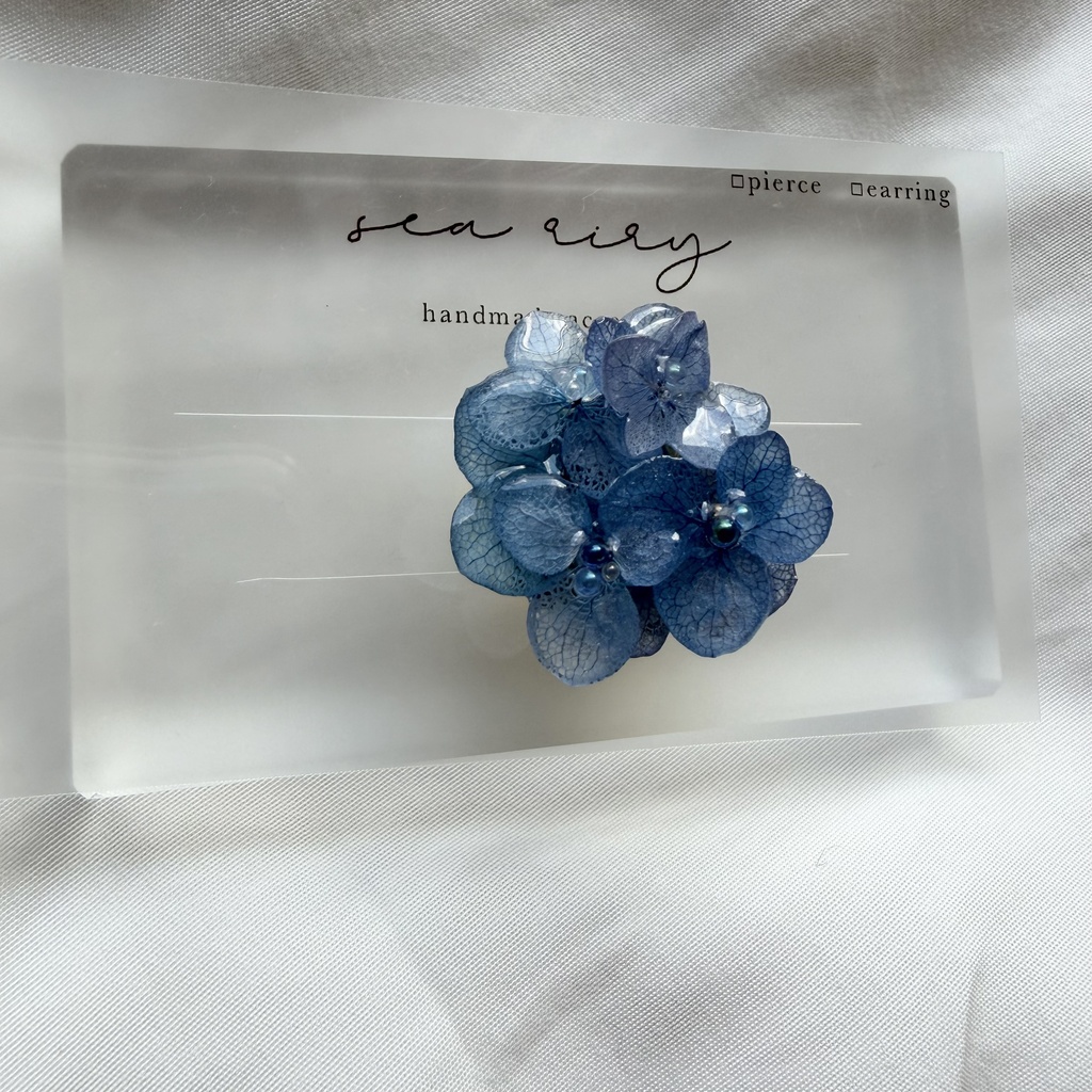 no.369 再販 ブルーグラデの紫陽花の帯留 本物のお花 紫陽花 アジサイ 帯留 和装小物 着物