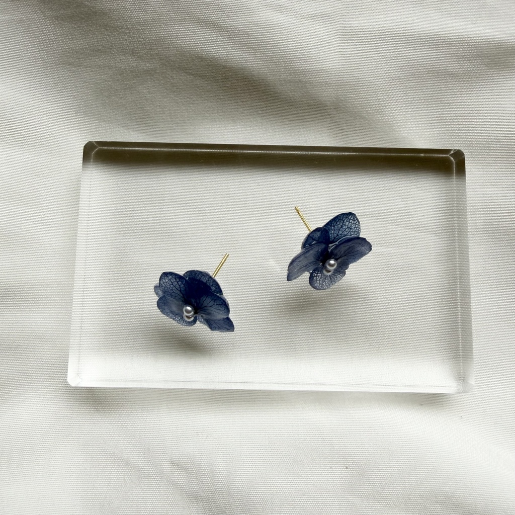 no.373 再販 ブルーグラデの紫陽花ピアス アジサイ 紫陽花 ブルー サージカルステンレス ピアス