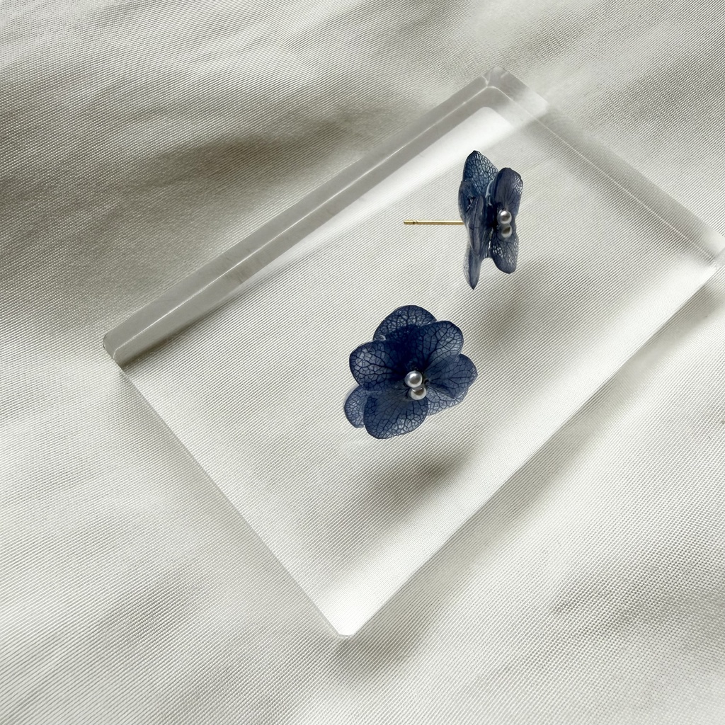 no.373 再販 ブルーグラデの紫陽花ピアス アジサイ 紫陽花 ブルー サージカルステンレス ピアス
