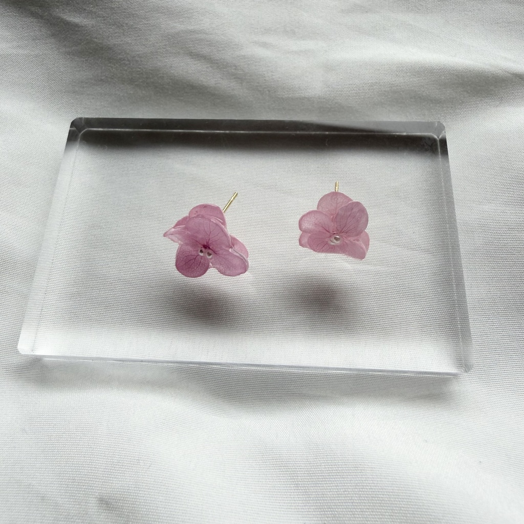 no.374 再販 ちいさなお花のピアス 本物のお花 アナベル 紫陽花 ピンク サージカルステンレス ピアス