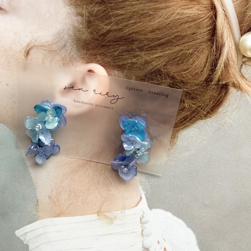 no.375 再販 紫陽花連なるピアス 本物のお花 紫陽花 ブルーmix バブル サージカルステンレス ピアス