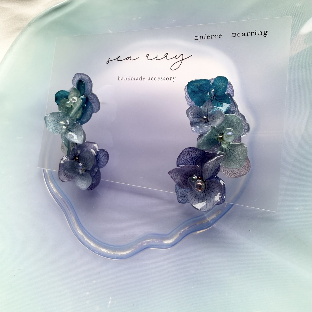 no.375 再販 紫陽花連なるピアス 本物のお花 紫陽花 ブルーmix バブル サージカルステンレス ピアス