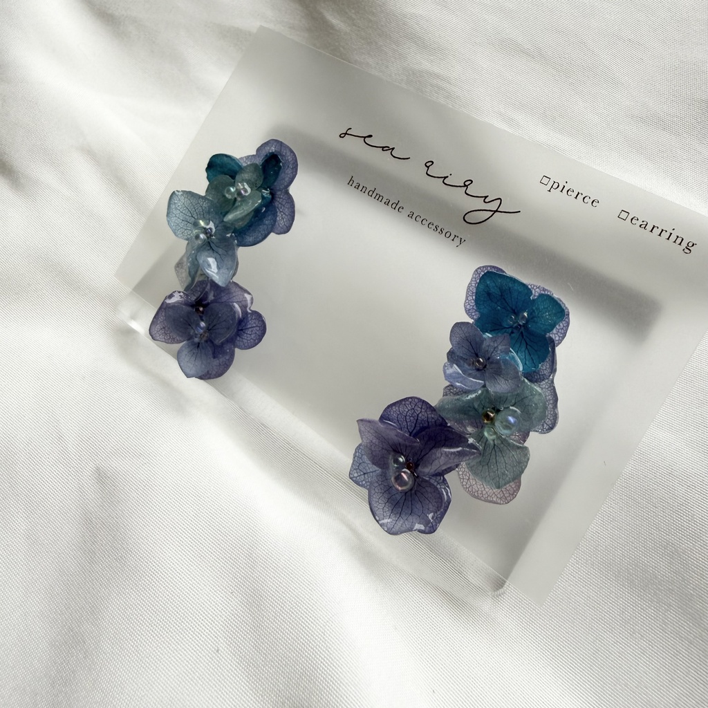 no.375 再販 紫陽花連なるピアス 本物のお花 紫陽花 ブルーmix バブル サージカルステンレス ピアス