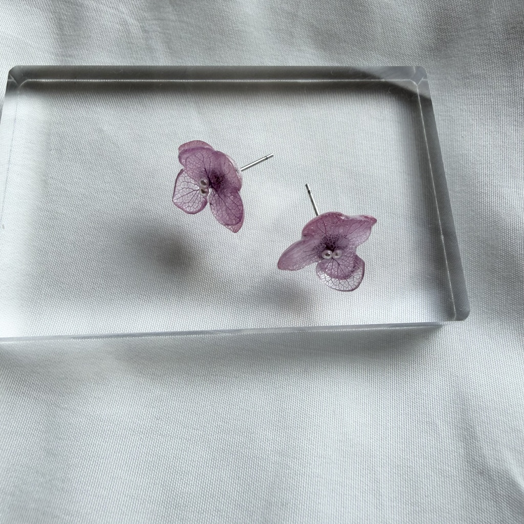 no.378 再販 ちいさなお花のピアス 本物のお花 アナベル 紫陽花 ピンク サージカルステンレス ピアス