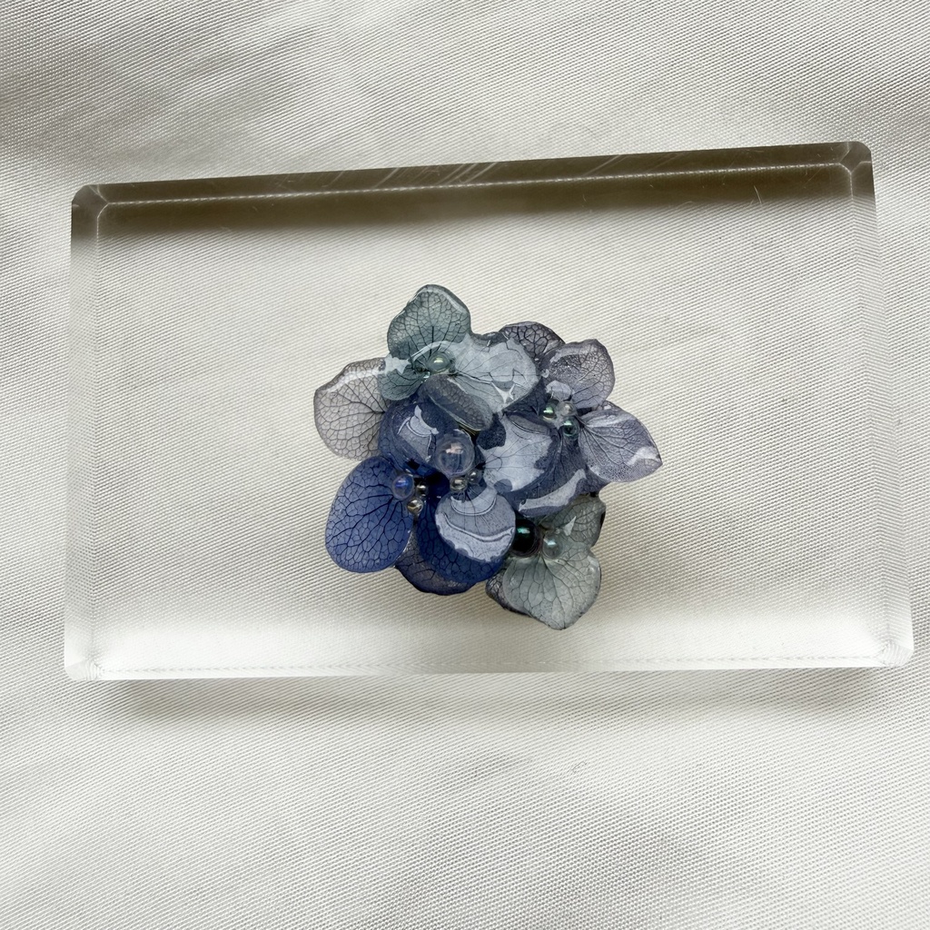 no.380 再販 ブルーmixの紫陽花の帯留 本物のお花 紫陽花 アジサイ 帯留 和装小物 着物