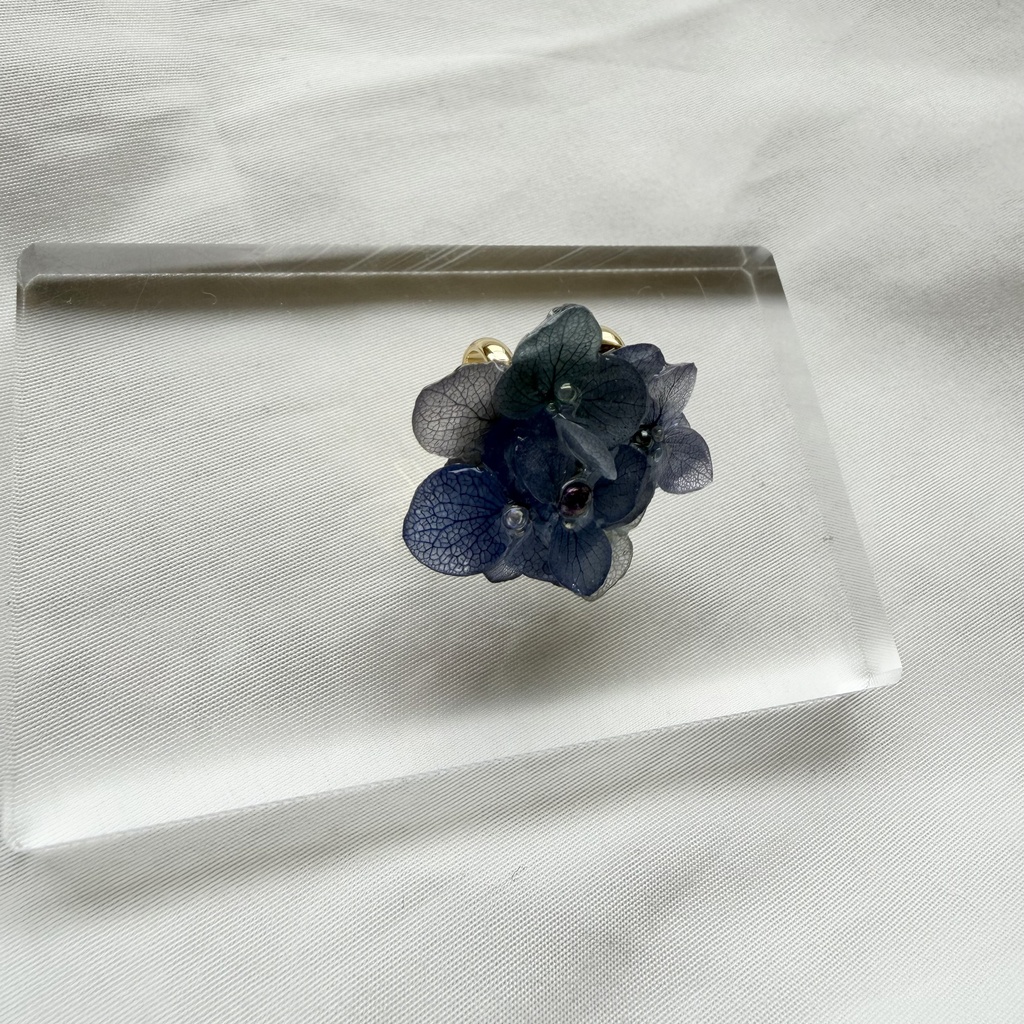no.380 再販 ブルーmixの紫陽花の帯留 本物のお花 紫陽花 アジサイ 帯留 和装小物 着物