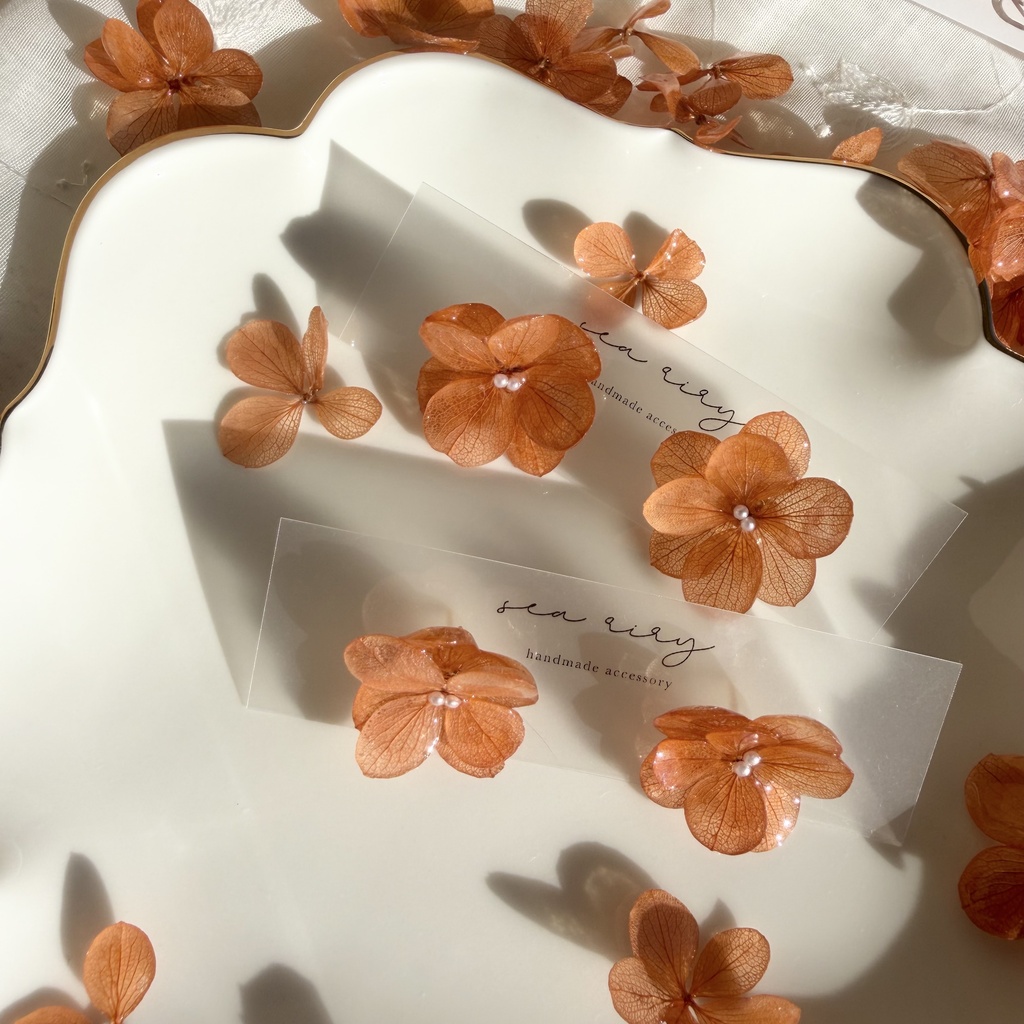 no.406 再販 ブリックオレンジの紫陽花ピアス アジサイ パール オレンジ サージカルステンレス ピアス