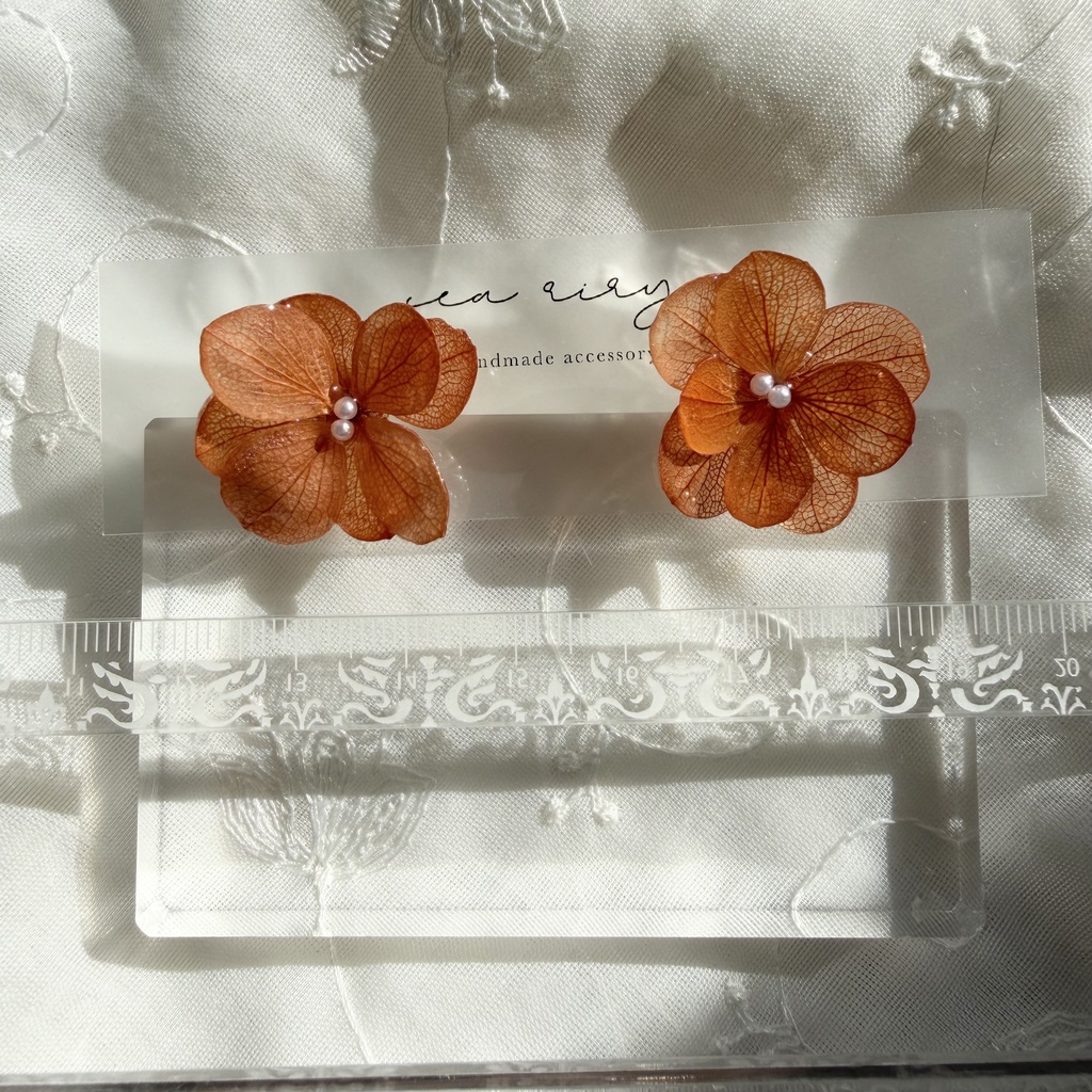 no.406 再販 ブリックオレンジの紫陽花ピアス アジサイ パール オレンジ サージカルステンレス ピアス