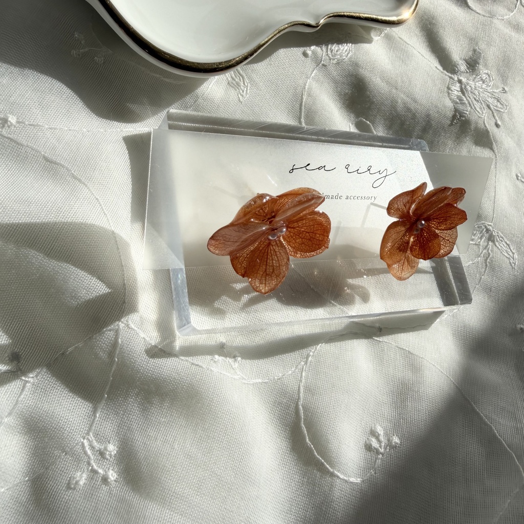 no.406 再販 ブリックオレンジの紫陽花ピアス アジサイ パール オレンジ サージカルステンレス ピアス