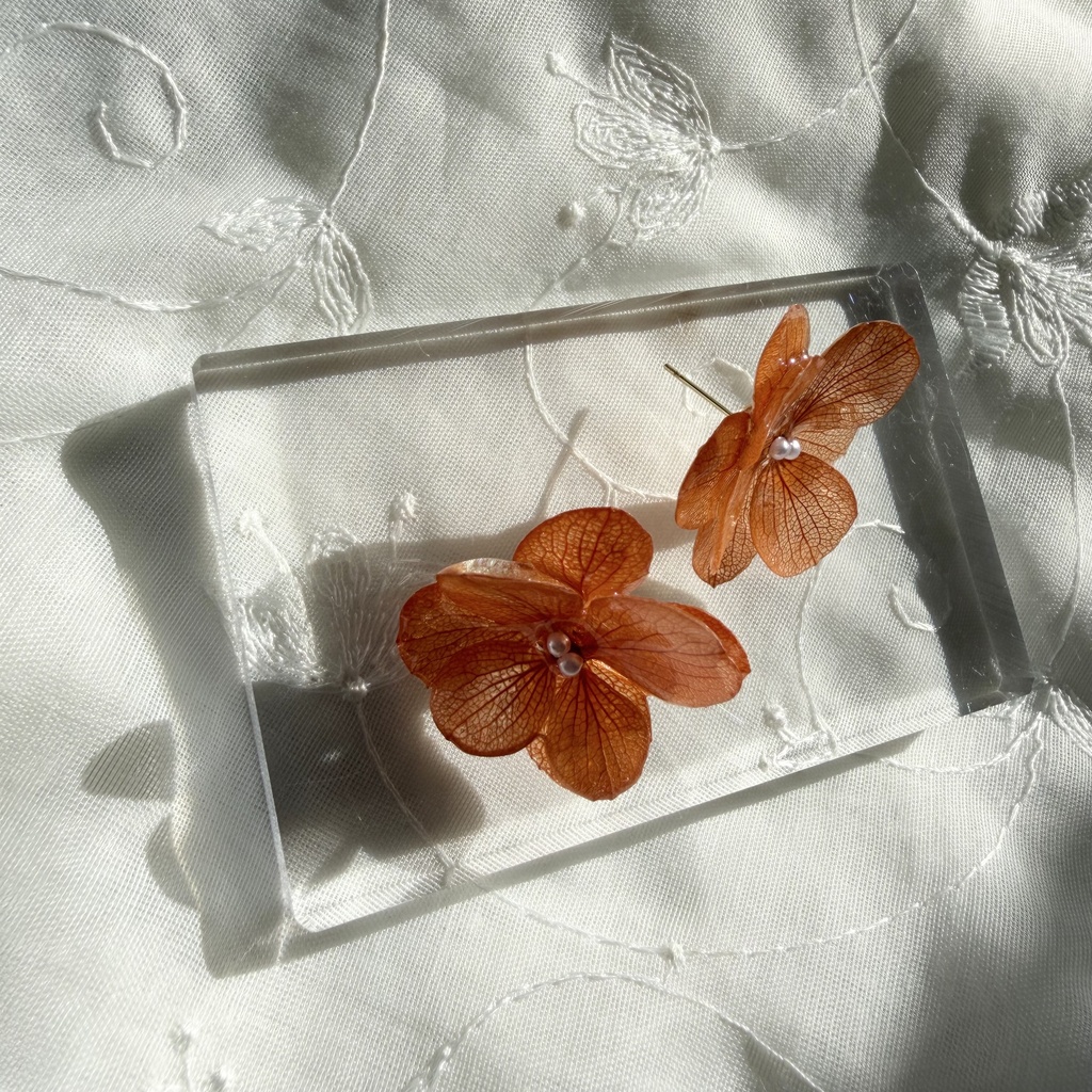 no.407 再販 ブリックオレンジの紫陽花ピアス アジサイ パール オレンジ サージカルステンレス ピアス
