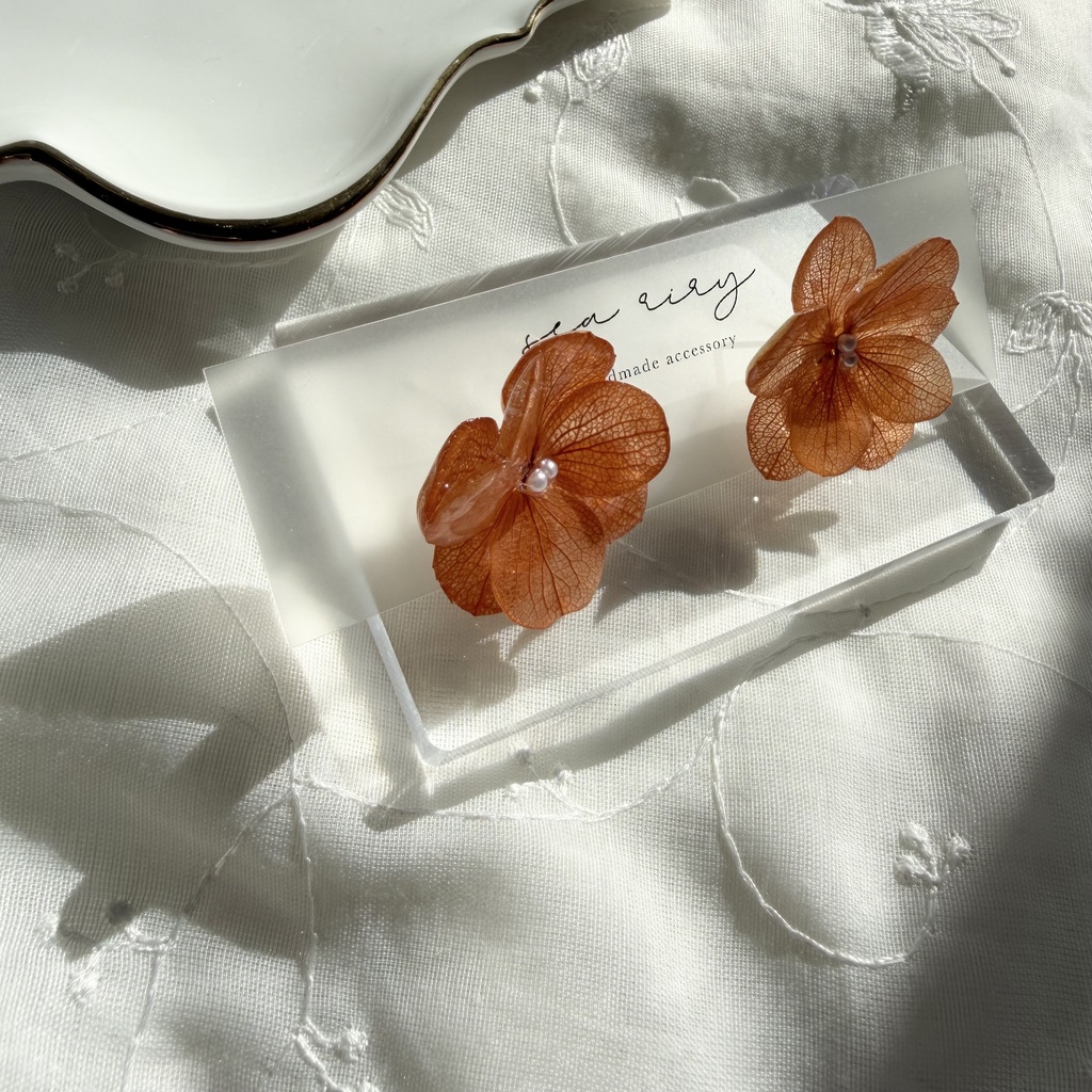 no.407 再販 ブリックオレンジの紫陽花ピアス アジサイ パール オレンジ サージカルステンレス ピアス