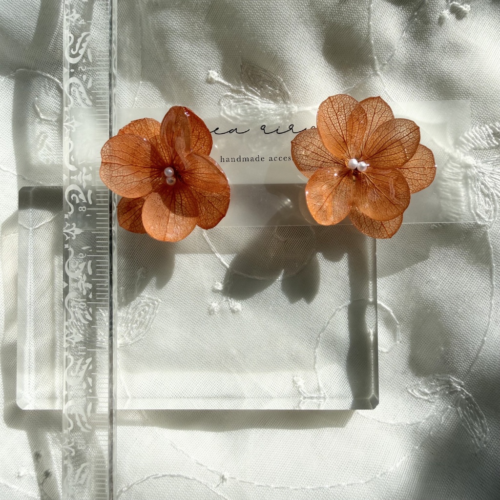 no.407 再販 ブリックオレンジの紫陽花ピアス アジサイ パール オレンジ サージカルステンレス ピアス