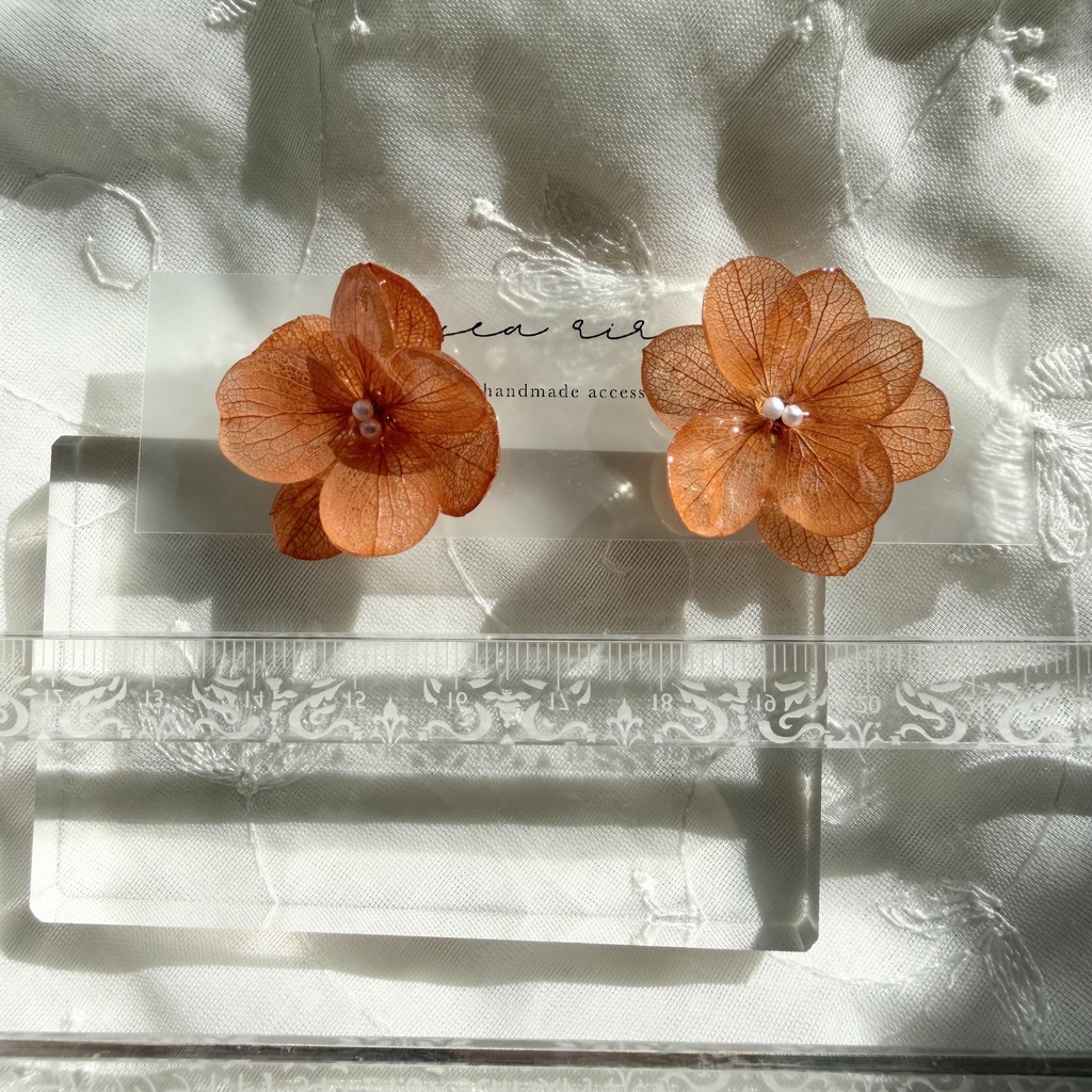 no.407 再販 ブリックオレンジの紫陽花ピアス アジサイ パール オレンジ サージカルステンレス ピアス