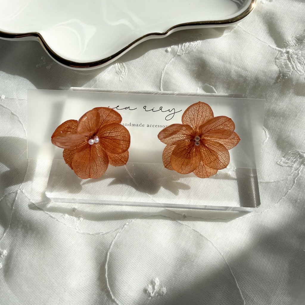 no.407 再販 ブリックオレンジの紫陽花ピアス アジサイ パール オレンジ サージカルステンレス ピアス