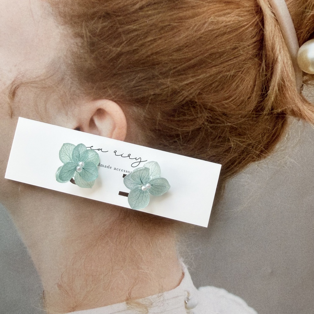 no.411 くすみグリーンのノンホールピアス 本物のお花 紫陽花 パール 樹脂ノンホールピアス イヤリング