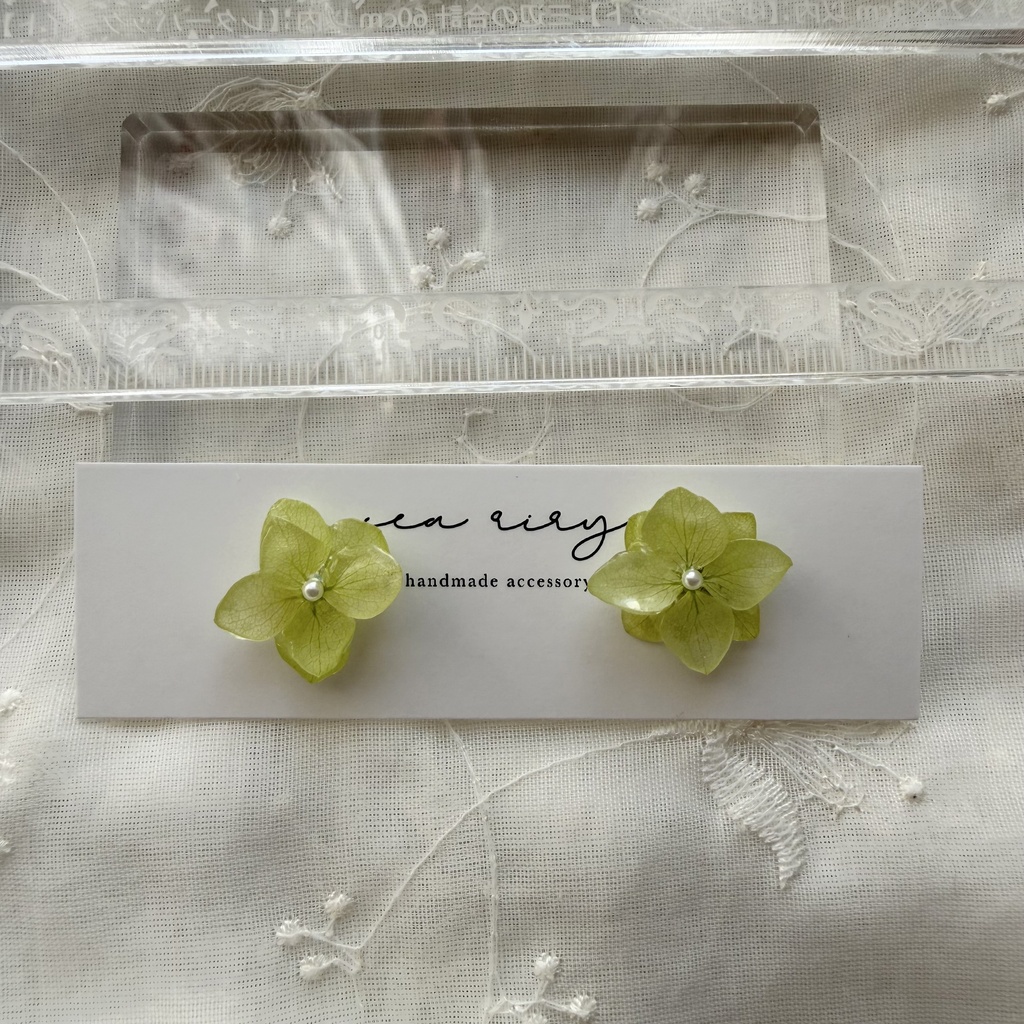 no.412 ライトグリーンの紫陽花ピアス 本物のお花 紫陽花 あじさい パール サージカルステンレス ピアス
