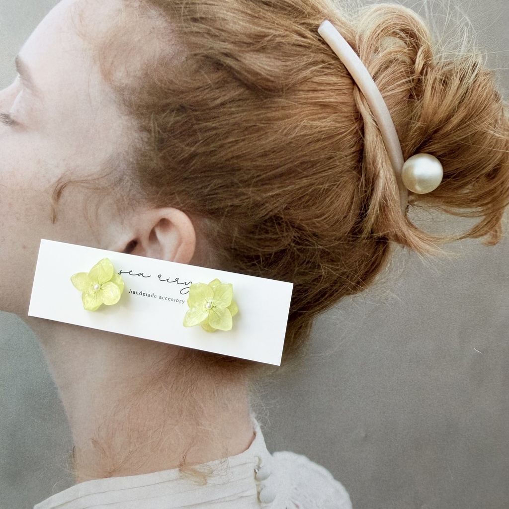 no.412 ライトグリーンの紫陽花ピアス 本物のお花 紫陽花 あじさい パール サージカルステンレス ピアス