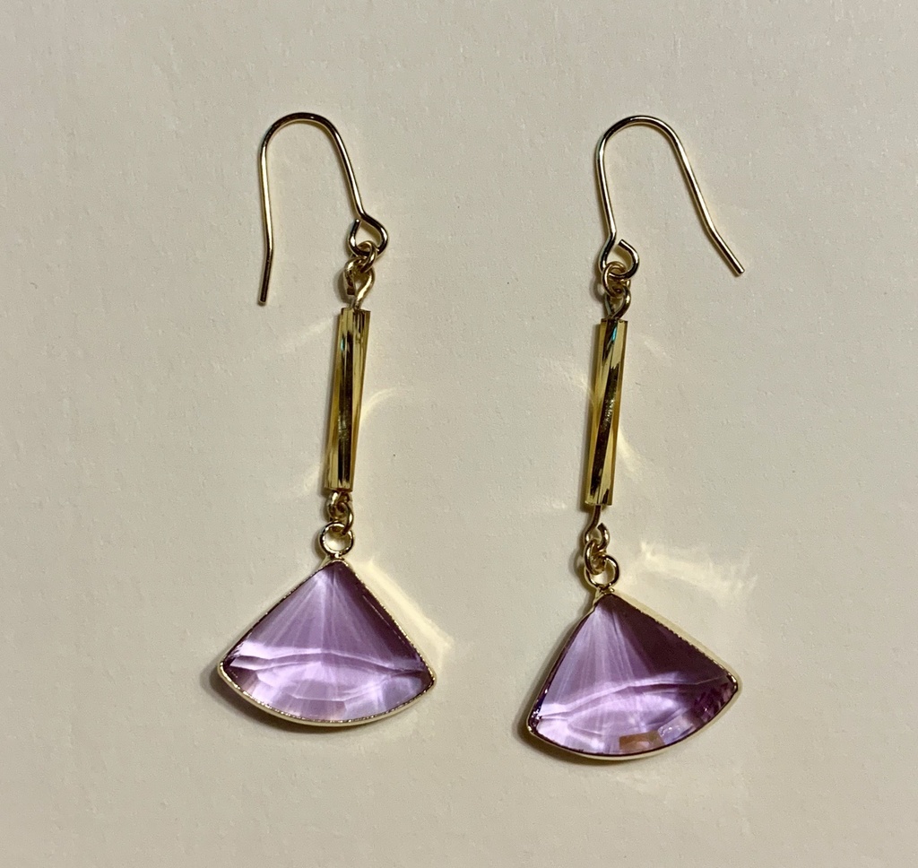 『風の裏返し・翻』ピアス