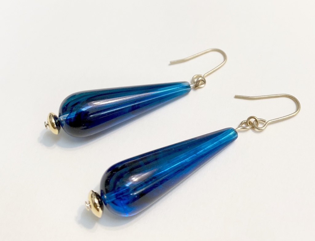 『ふくらむ宇宙』ピアス