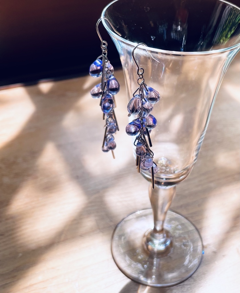 『うつろい藤』耳飾り