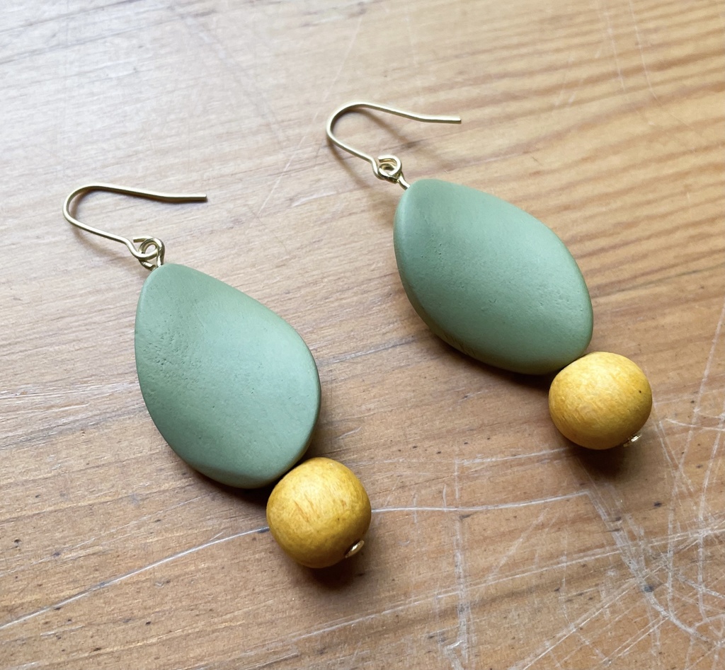 『ピスタチオクリーム』ピアス