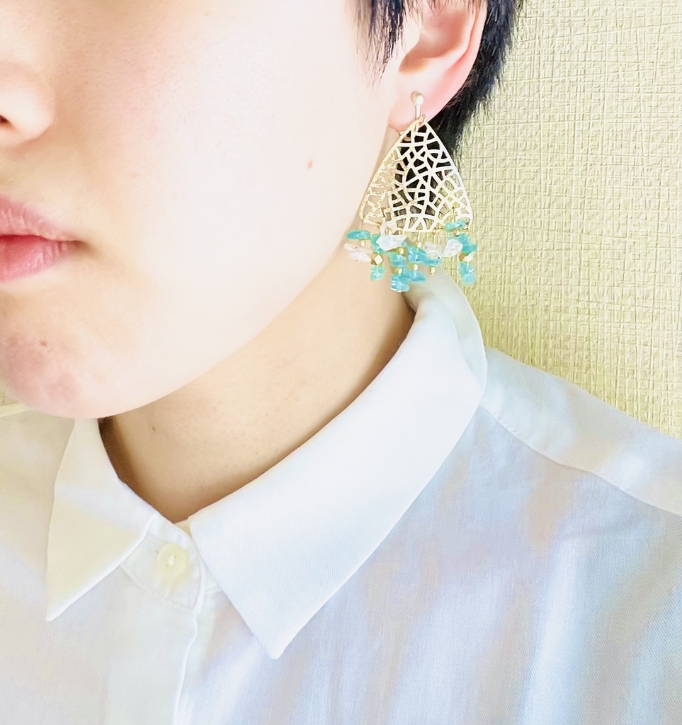 『風を捕らえる』耳飾り