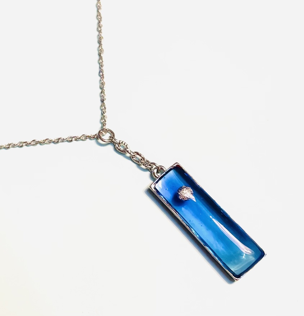 『明け空の額縁』