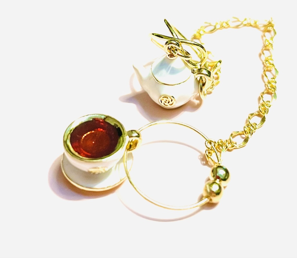 『ティーパーティ』イヤーカフ