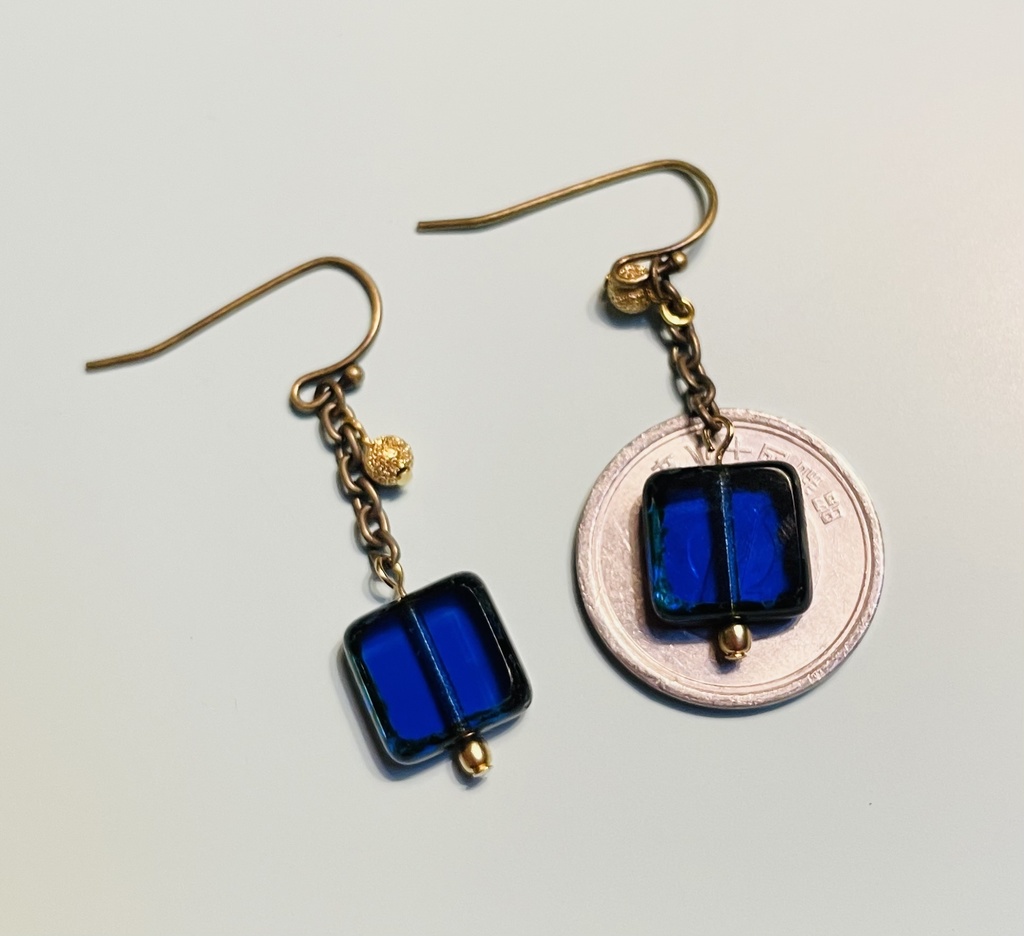 ⚫︎『街灯』ピアス