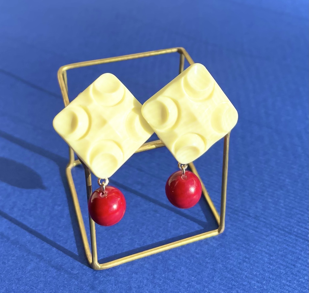 『ケーキのてっぺん』ピアス