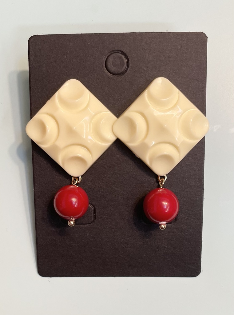 『ケーキのてっぺん』ピアス