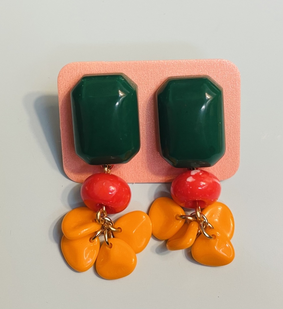 『ぐいぐい』ピアス