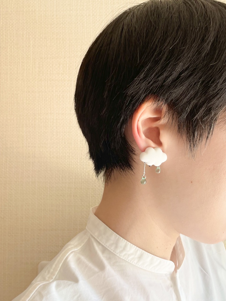 雨降るピアス