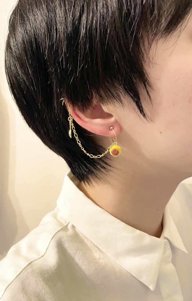 『プリンをすくう』イヤーカフ