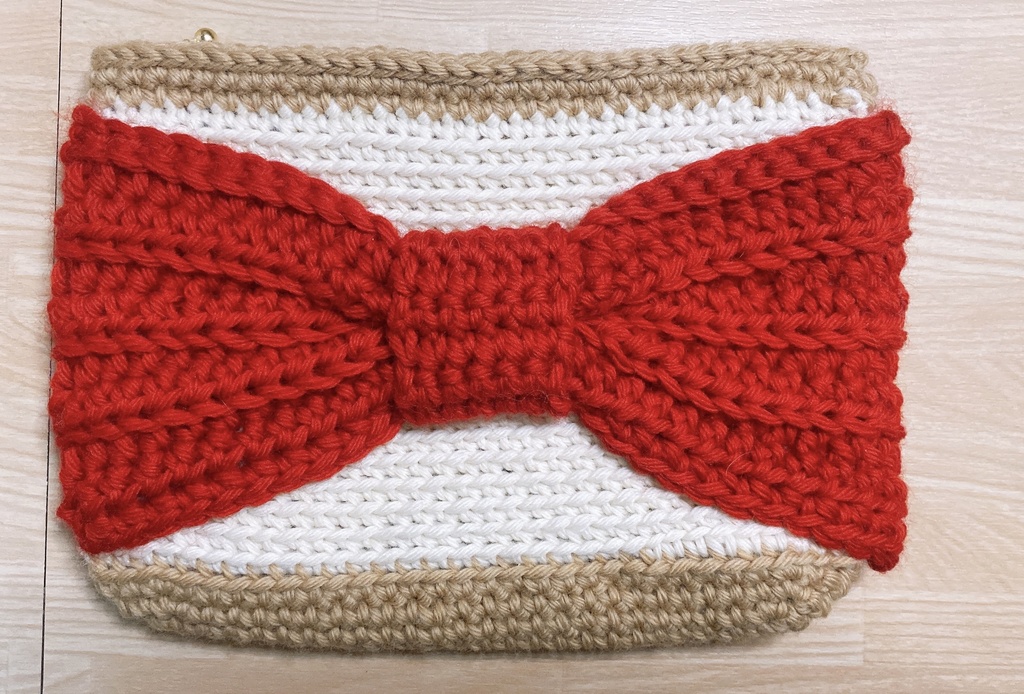 びっぐりぼんポーチ