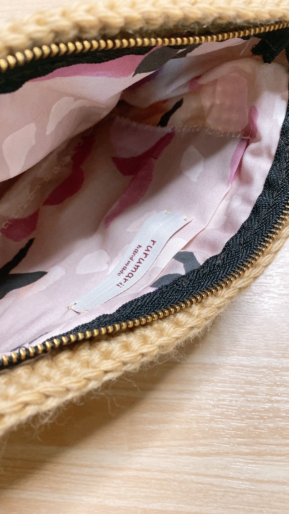 びっぐりぼんポーチ