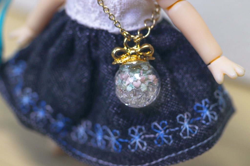 お花を集めたショルダーアクセサリー