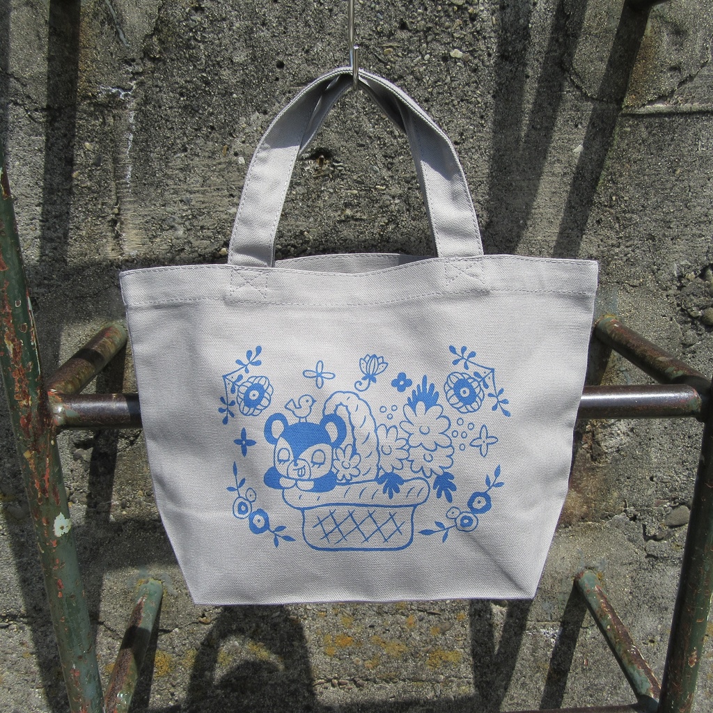 表・裏に絵柄あり!ミニトートバッグ「花かごとくまちゃん」コースター付き