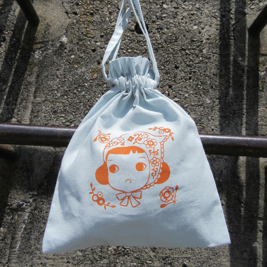 表・裏に絵柄あり!ミニ巾着「花ずきん」コースター付き