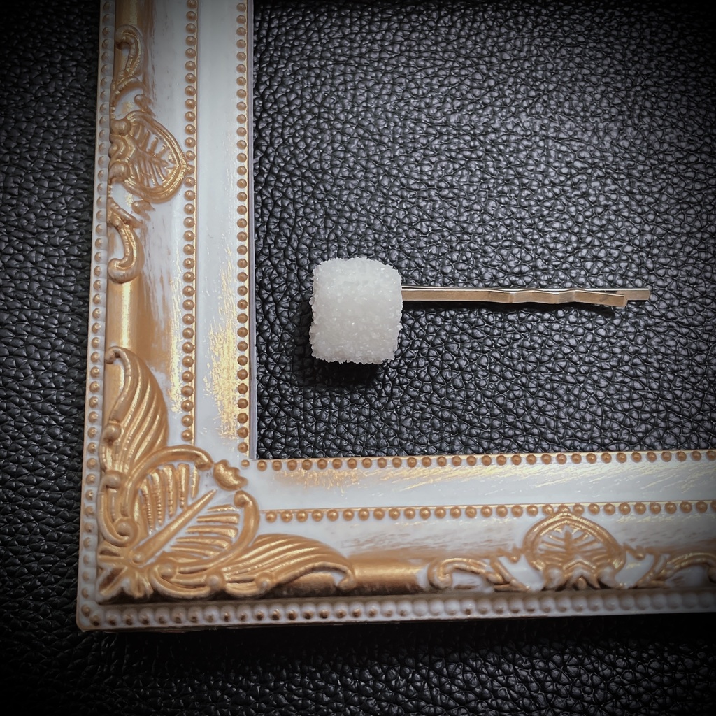 角砂糖の髪留め_white