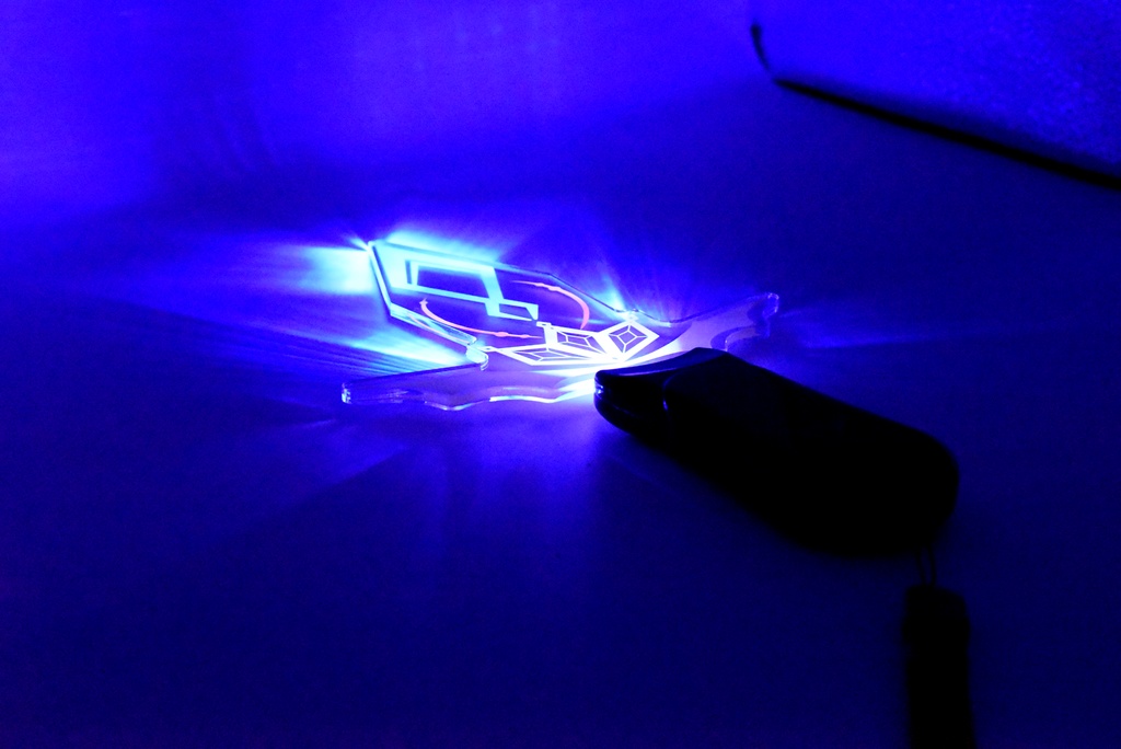 【ビビドニア特製ペンライト】ビビエヴォーカー