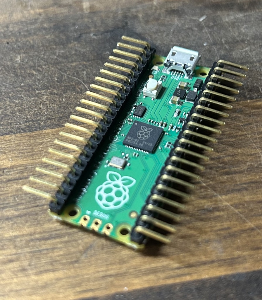 Raspberry Pi Pico(microUSB) L字ピンヘッダー　ハンダ付け済み
