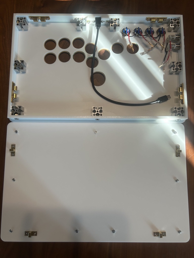 (kumi*chika様 オーダー レバーレスケース)