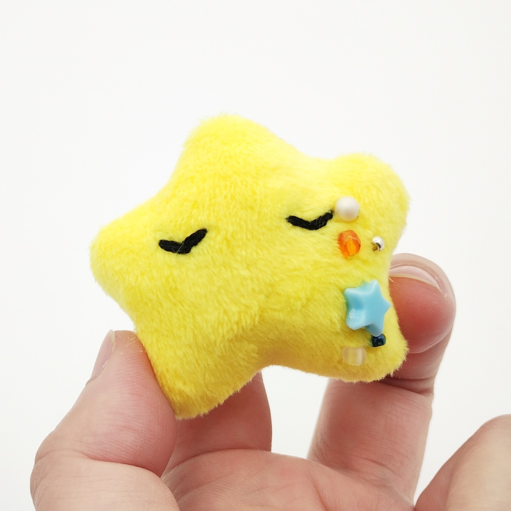 おねんねお星さまのブローチ