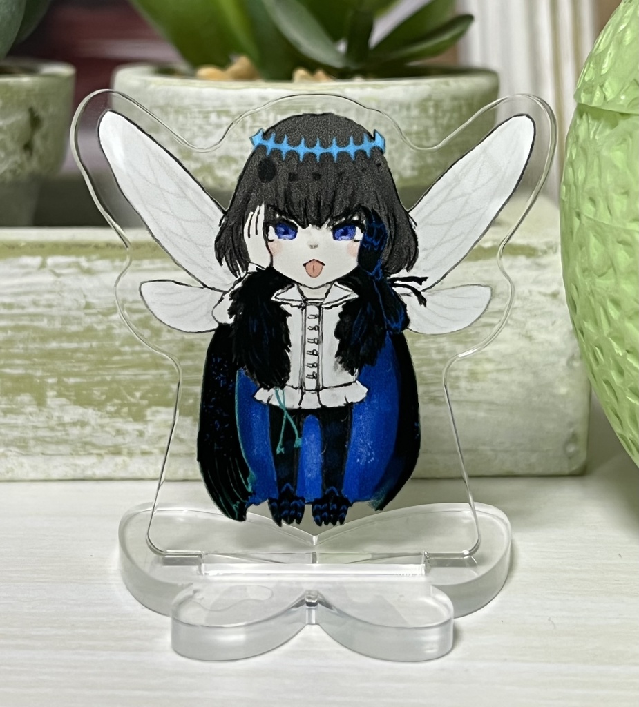 マスターを無視する小虫アクスタ