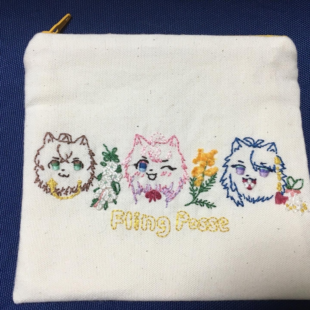 ネコノシスマイク 刺繍ポーチ