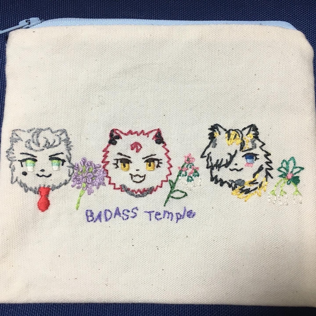 ネコノシスマイク 刺繍ポーチ